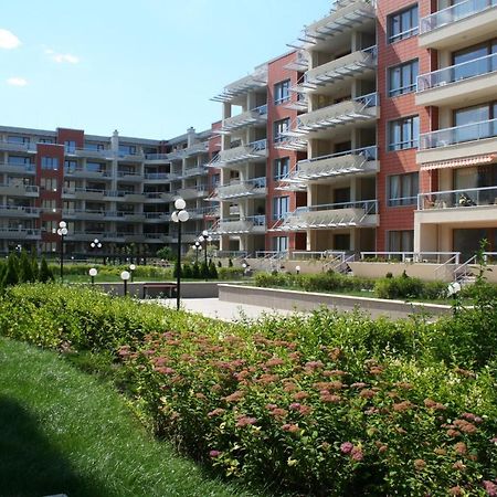 Apartments Helios Pomorie Luaran gambar